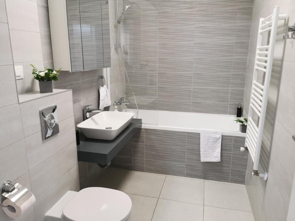 Marimonti Apartment Brassó Kültér fotó